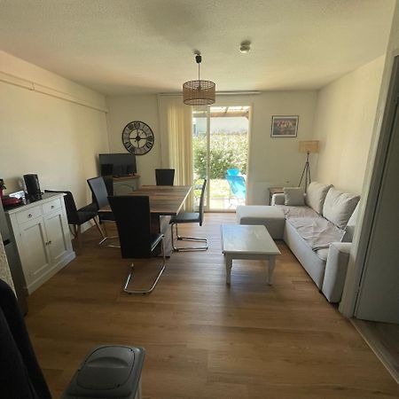 Saint-Saturnin-lès-Avignon Maison Plain Pied Avec Climatisation Dans Une Residence Privee Avec Piscine מראה חיצוני תמונה