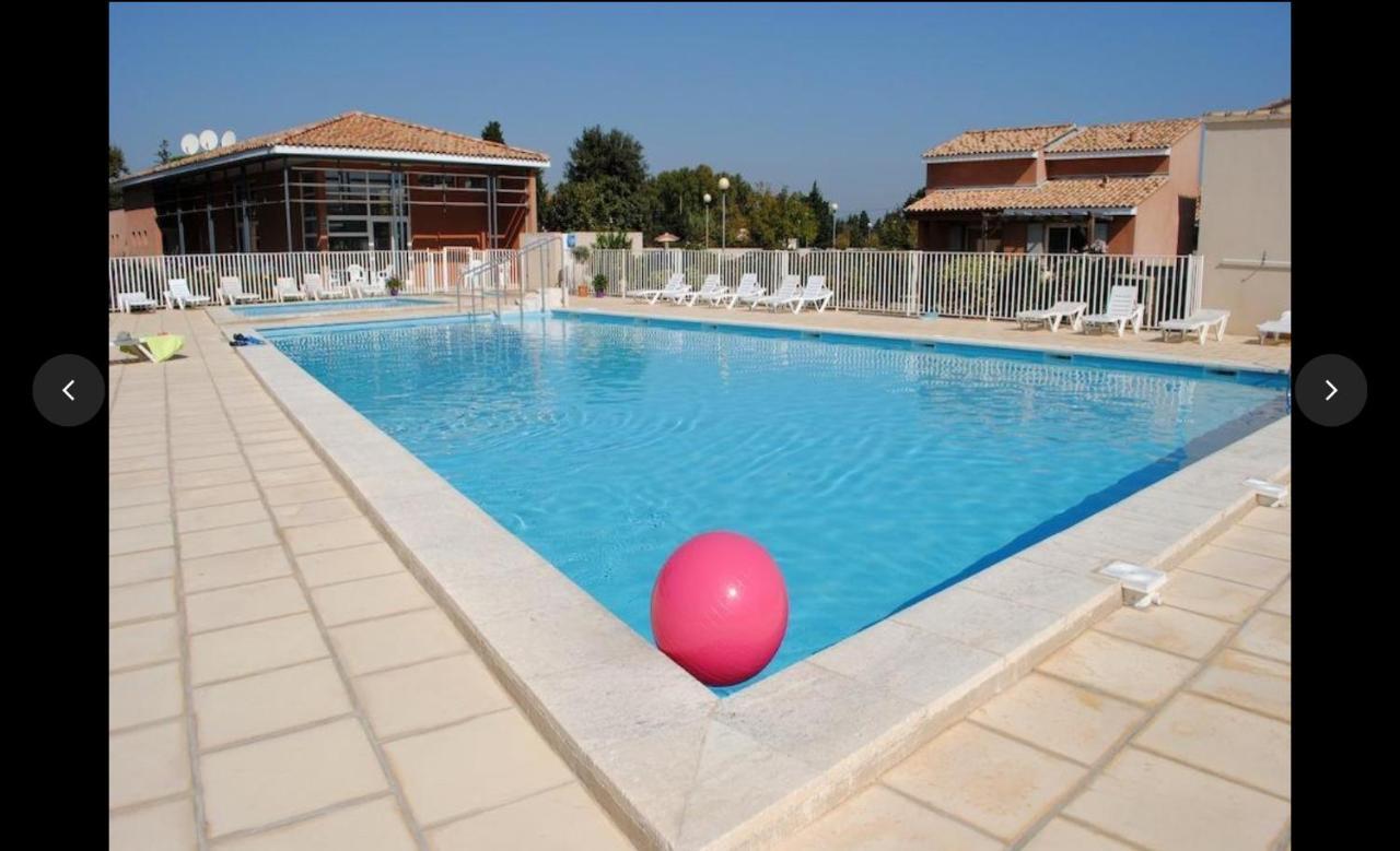 Saint-Saturnin-lès-Avignon Maison Plain Pied Avec Climatisation Dans Une Residence Privee Avec Piscine מראה חיצוני תמונה